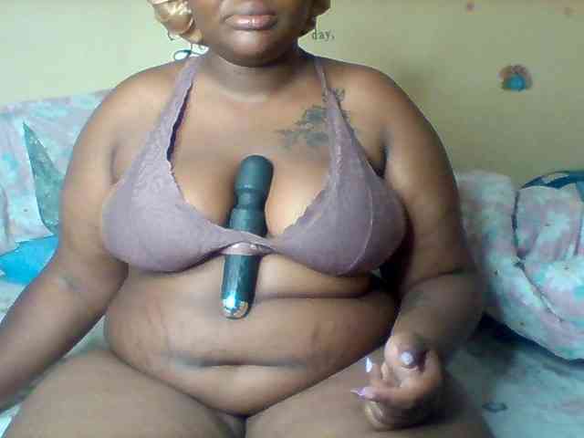 SinfullySweet webcam