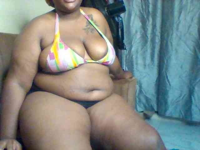 SinfullySweet webcam