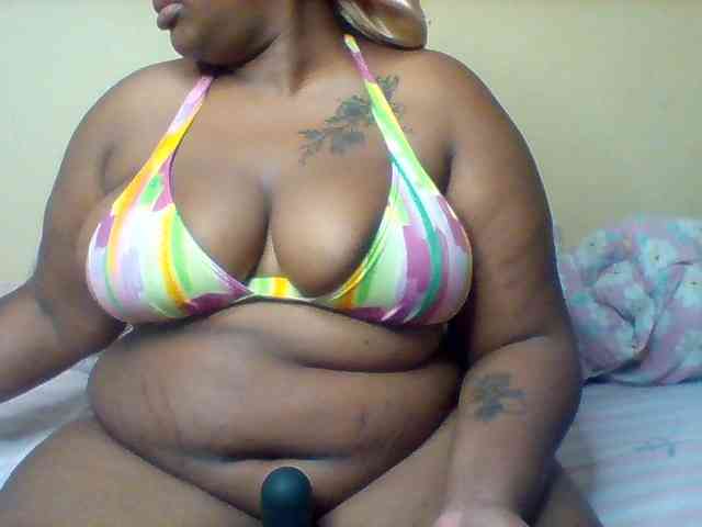 SinfullySweet webcam
