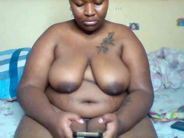SinfullySweet webcam
