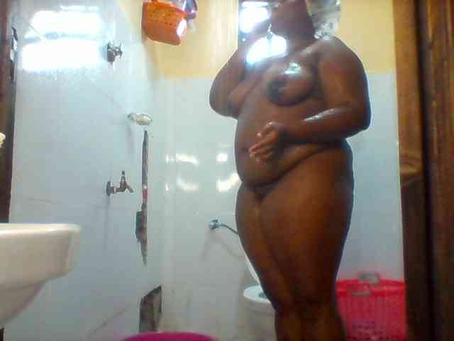 SinfullySweet webcam