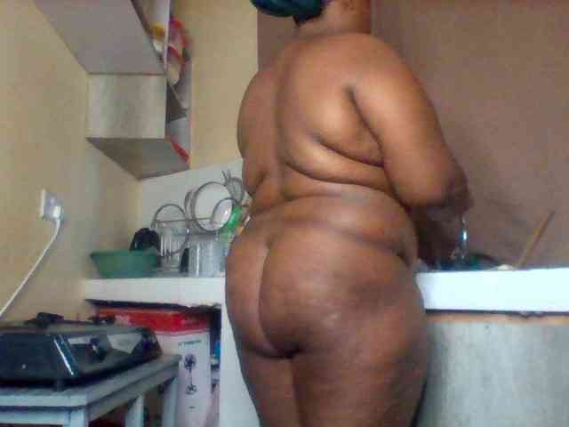 SinfullySweet webcam