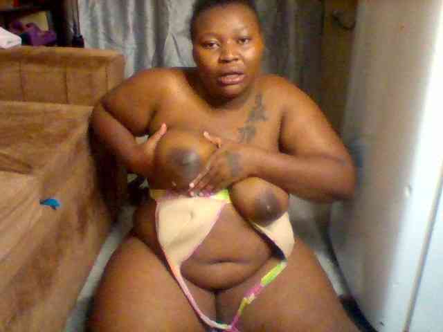 SinfullySweet webcam