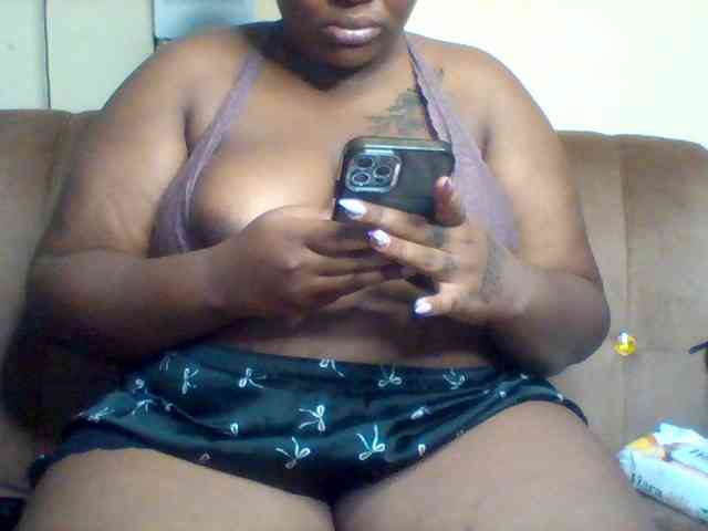 SinfullySweet webcam
