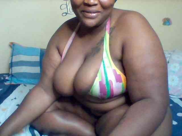 SinfullySweet webcam