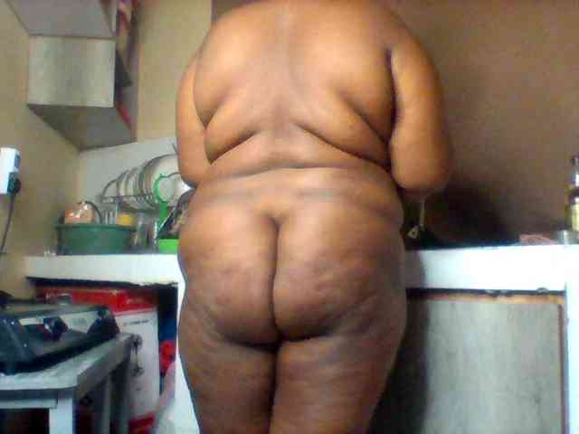 SinfullySweet webcam
