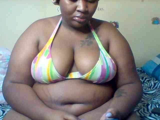 SinfullySweet webcam