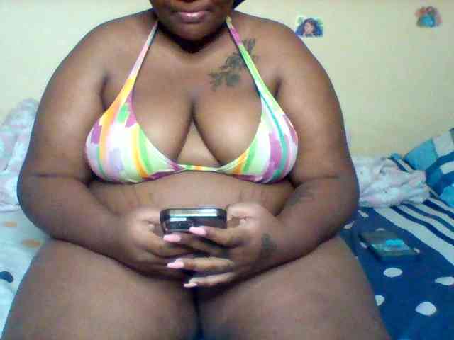 SinfullySweet webcam