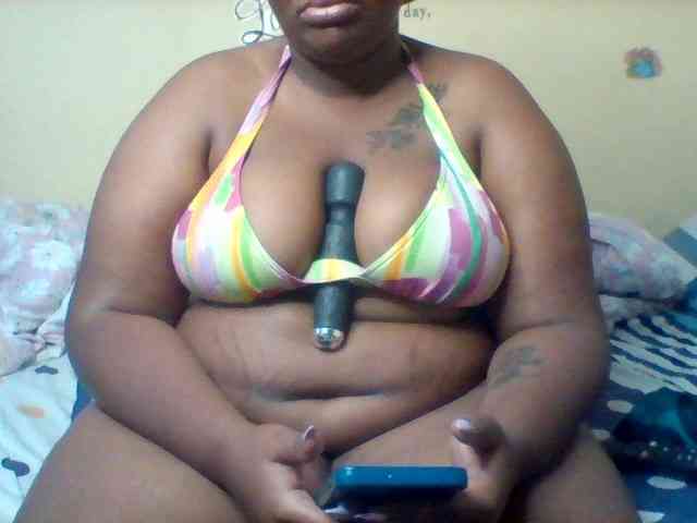 SinfullySweet webcam