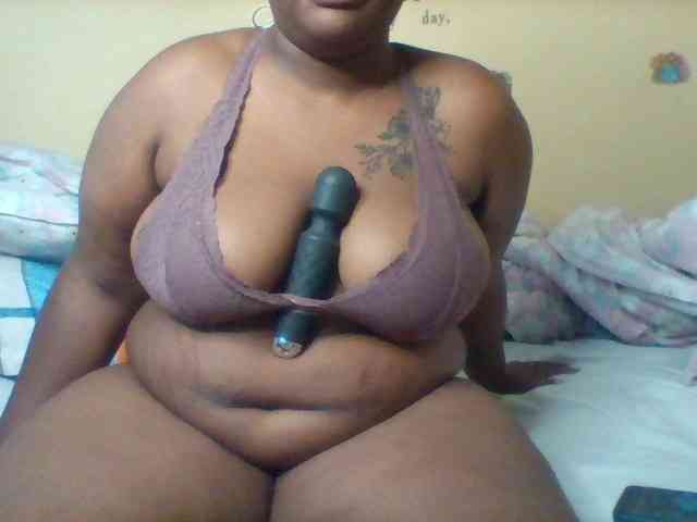 SinfullySweet webcam