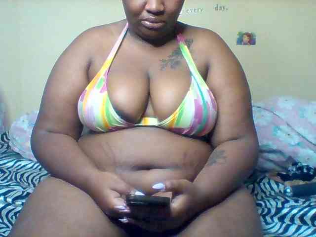 SinfullySweet webcam