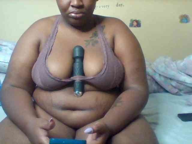 SinfullySweet webcam