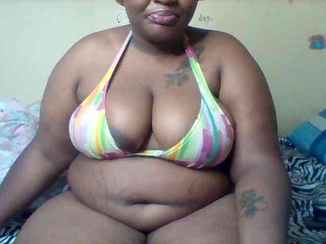 SinfullySweet webcam