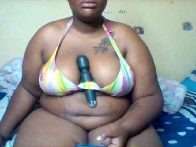 SinfullySweet webcam