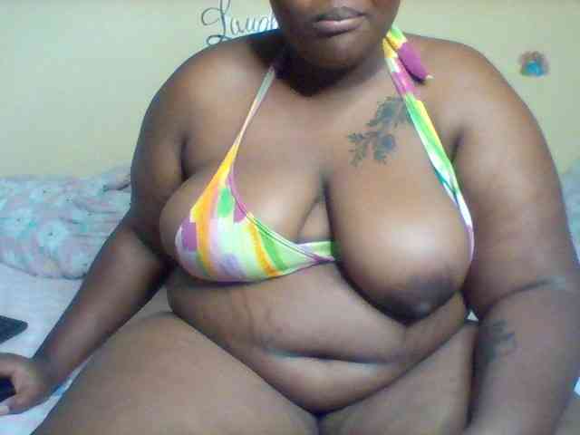 SinfullySweet webcam
