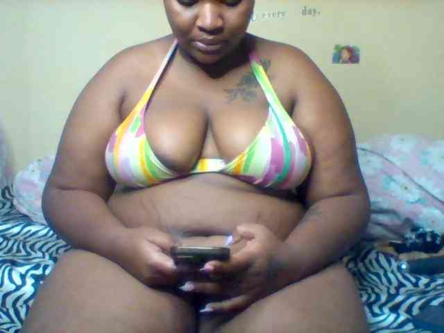 SinfullySweet webcam