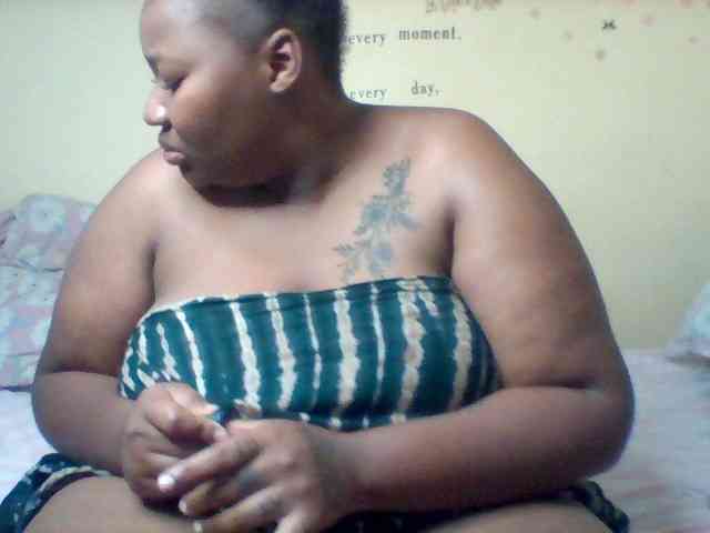 SinfullySweet webcam