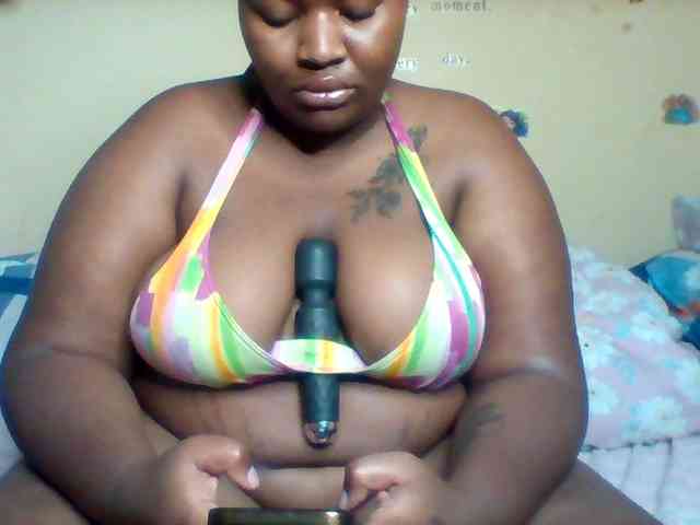 SinfullySweet webcam