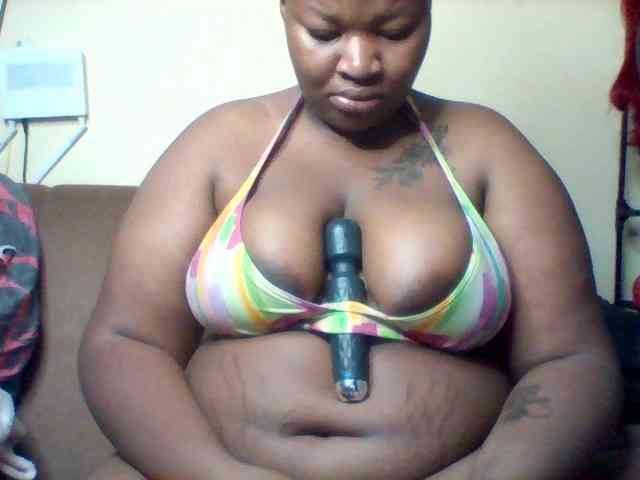SinfullySweet webcam