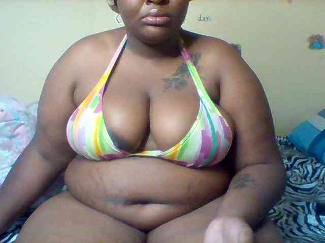SinfullySweet webcam