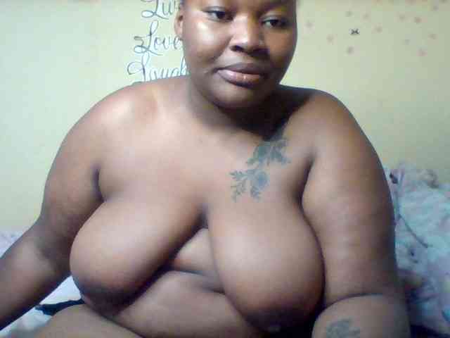SinfullySweet webcam