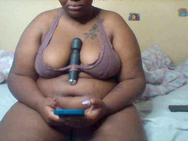 SinfullySweet webcam