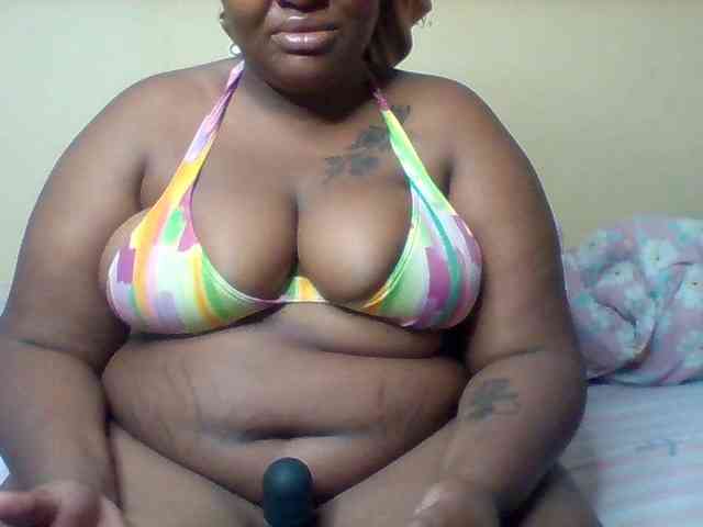 SinfullySweet webcam