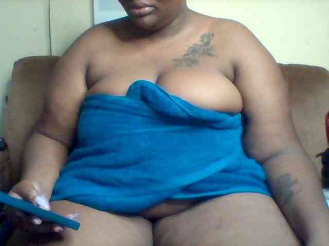 SinfullySweet webcam