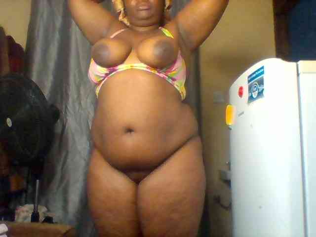 SinfullySweet webcam