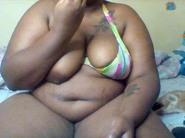 SinfullySweet webcam