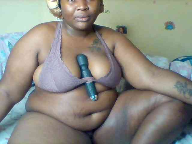 SinfullySweet webcam