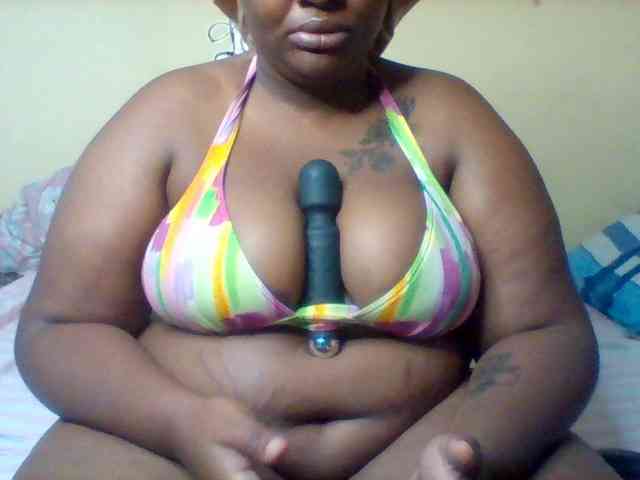 SinfullySweet webcam