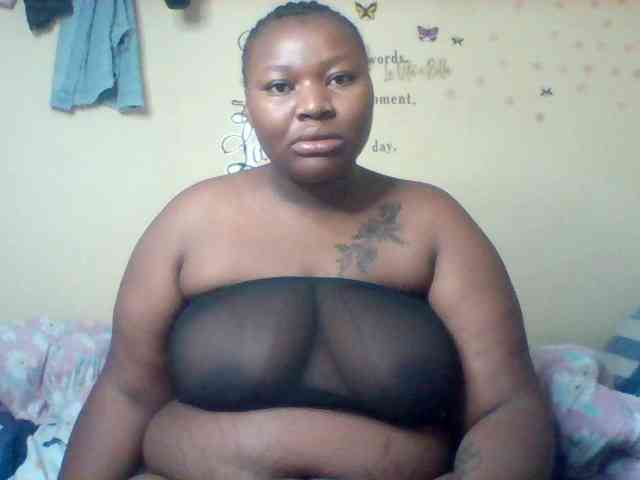 SinfullySweet webcam