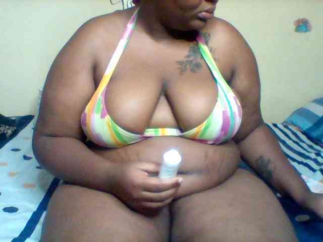 SinfullySweet webcam