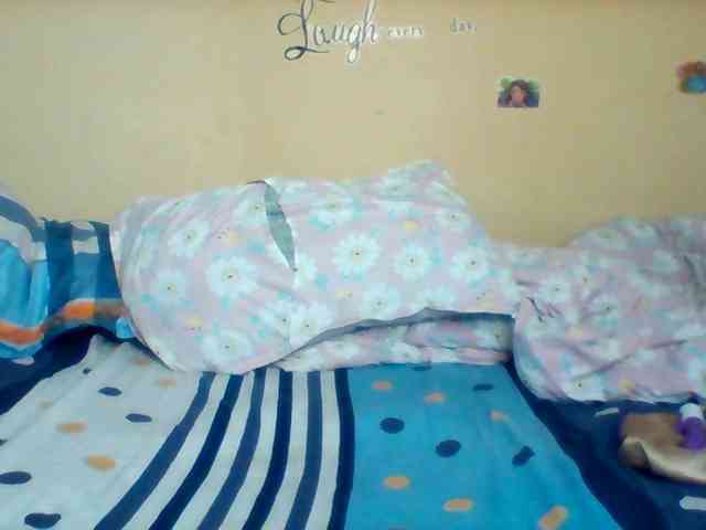 SinfullySweet webcam