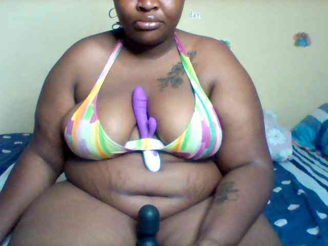 SinfullySweet webcam
