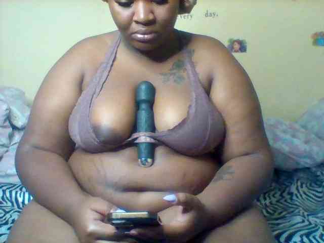 SinfullySweet webcam