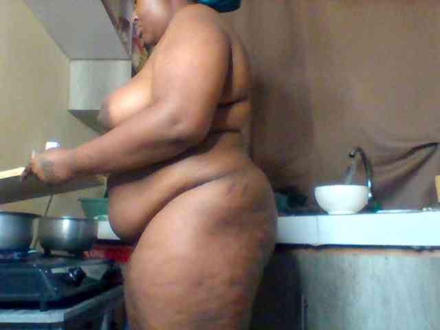 SinfullySweet webcam