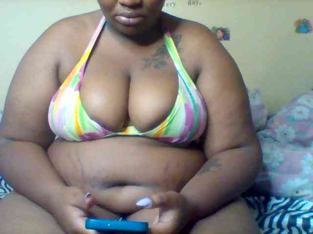SinfullySweet webcam