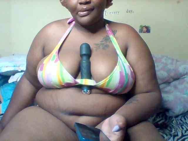 SinfullySweet webcam