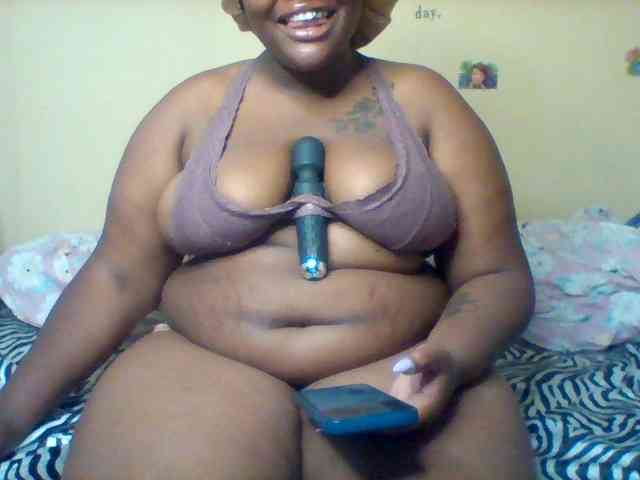 SinfullySweet webcam