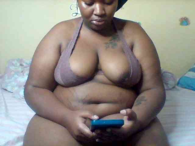 SinfullySweet webcam