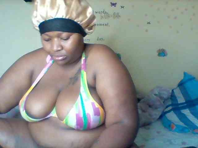 SinfullySweet webcam