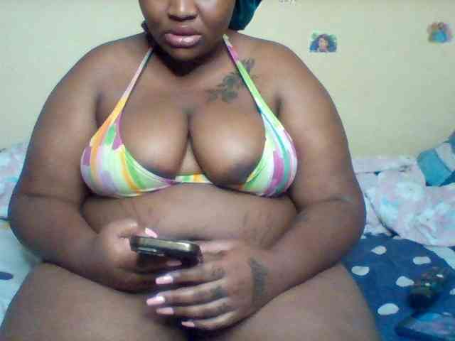 SinfullySweet webcam