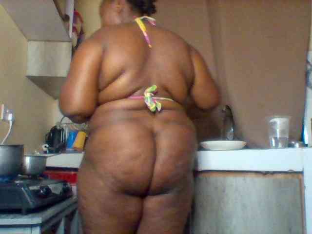 SinfullySweet webcam