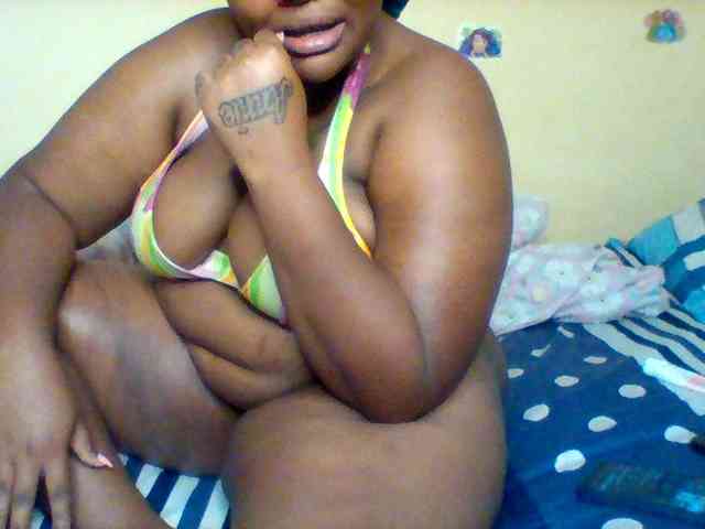 SinfullySweet webcam