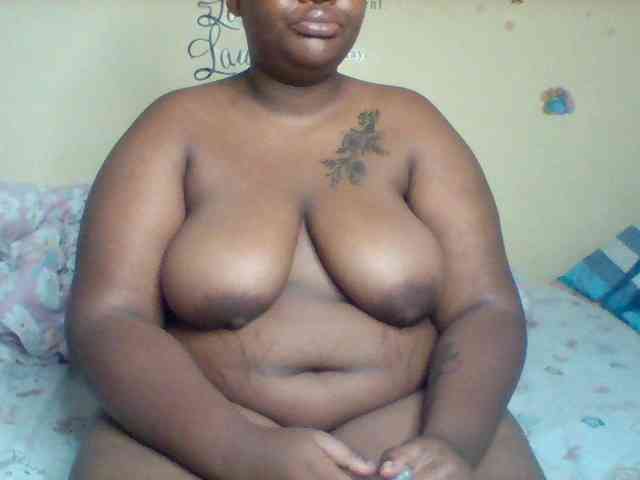 SinfullySweet webcam