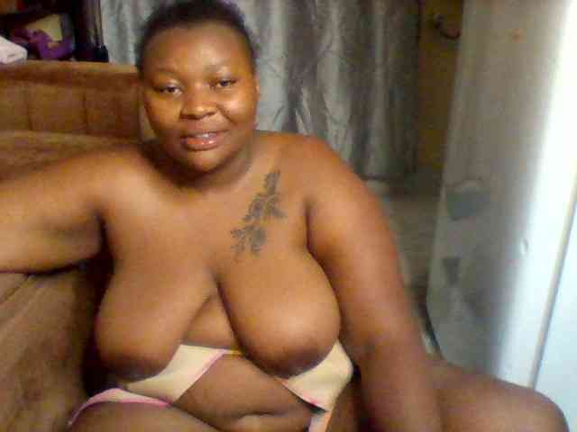 SinfullySweet webcam