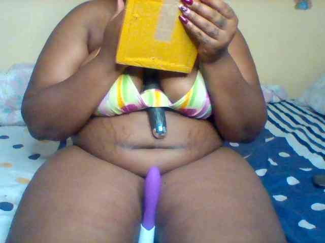 SinfullySweet webcam
