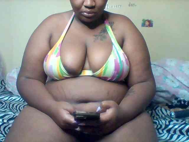 SinfullySweet webcam